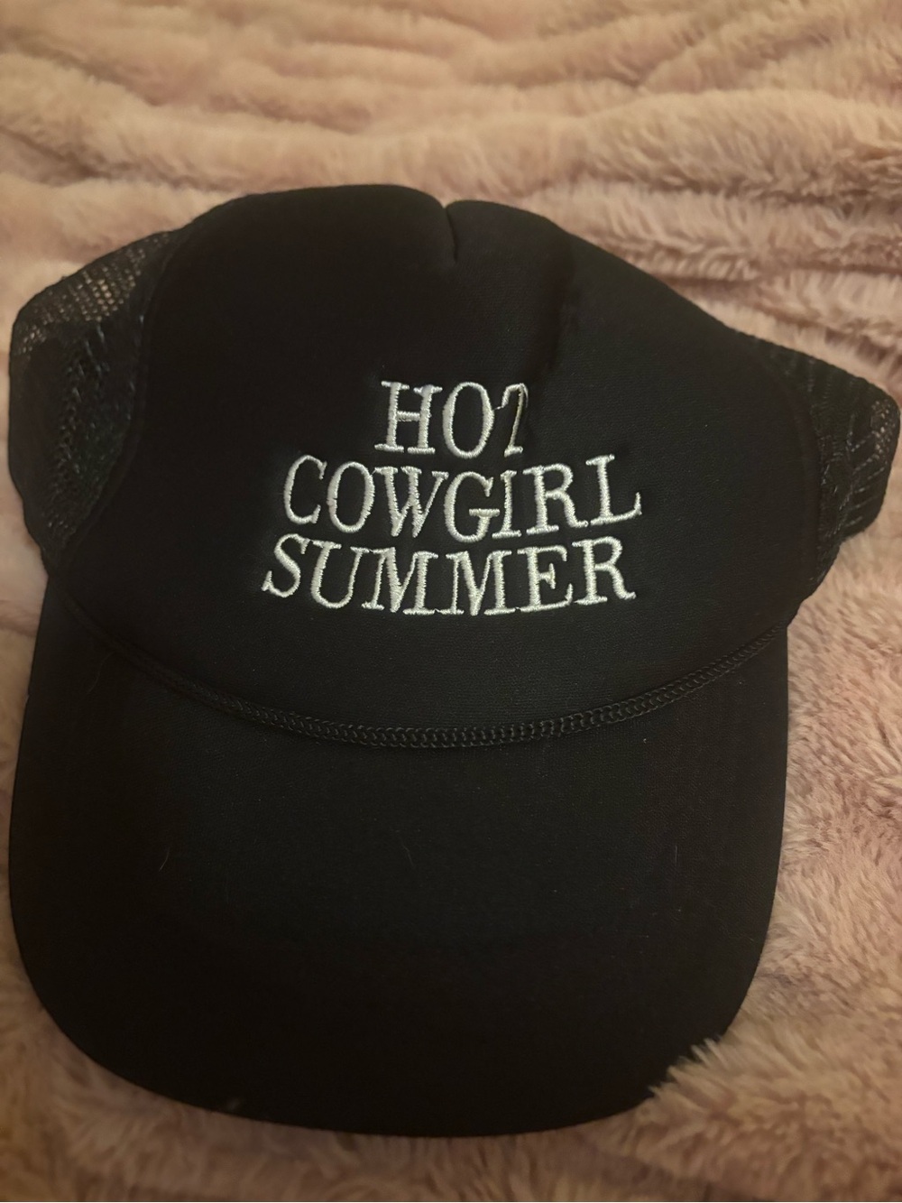 SHEIN Black "HOT COWGIRL SUMMER" Trucker Cap - Picture 2 of 3